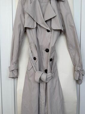 BCBGeneration Light Beige Double-Breasted Trench Coat